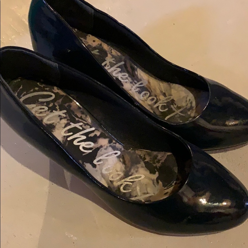 Primark UK dark blue patent pumps size 38.5